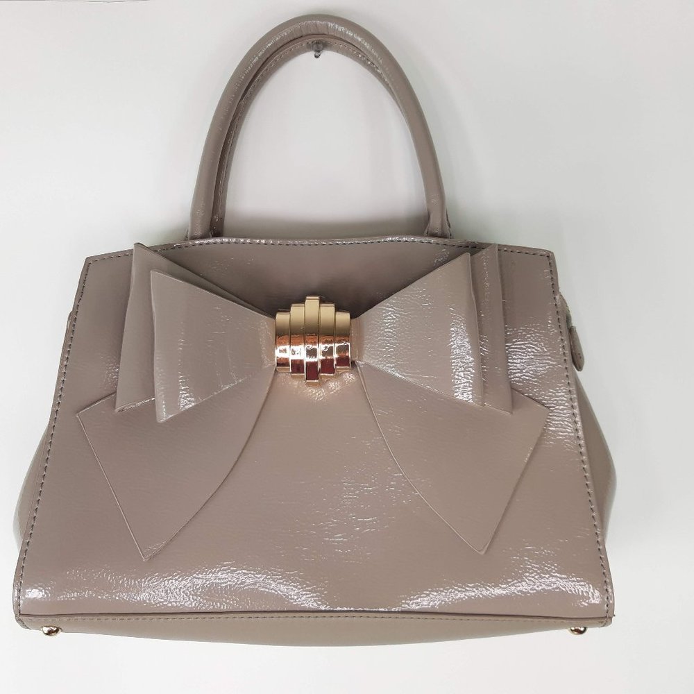 Betsey Johnson Large Bow Handle/Crossbody Handbag
